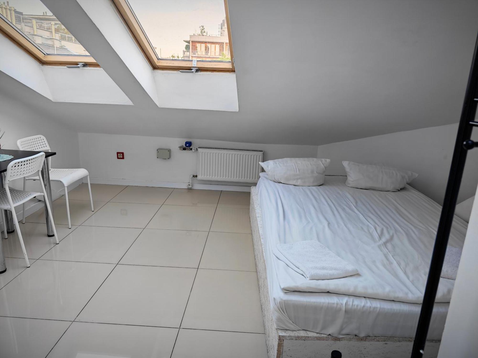 Apartamenty Hoza Attic Studio Warsaw Room photo