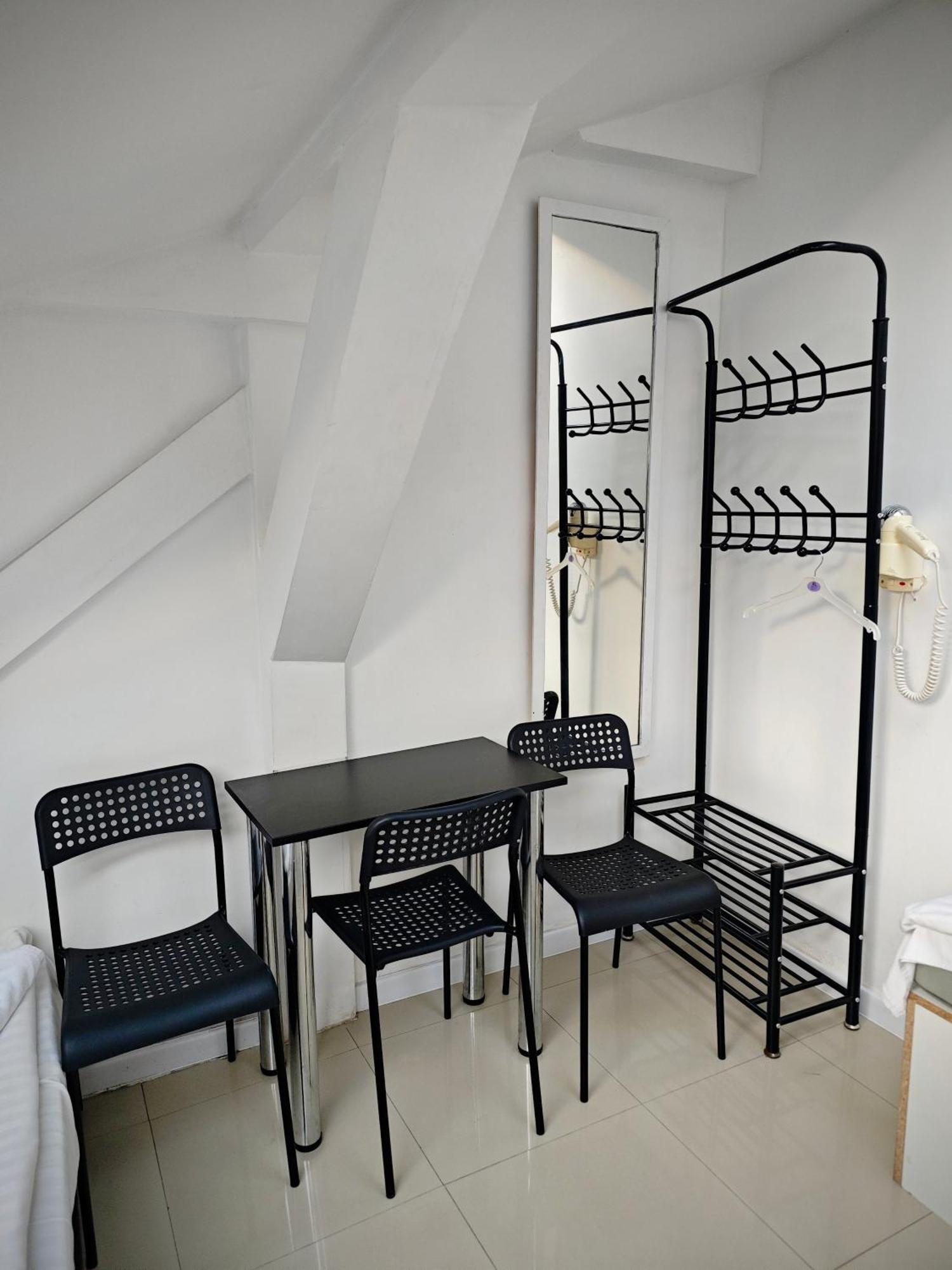 Apartamenty Hoza Attic Studio Warsaw Room photo