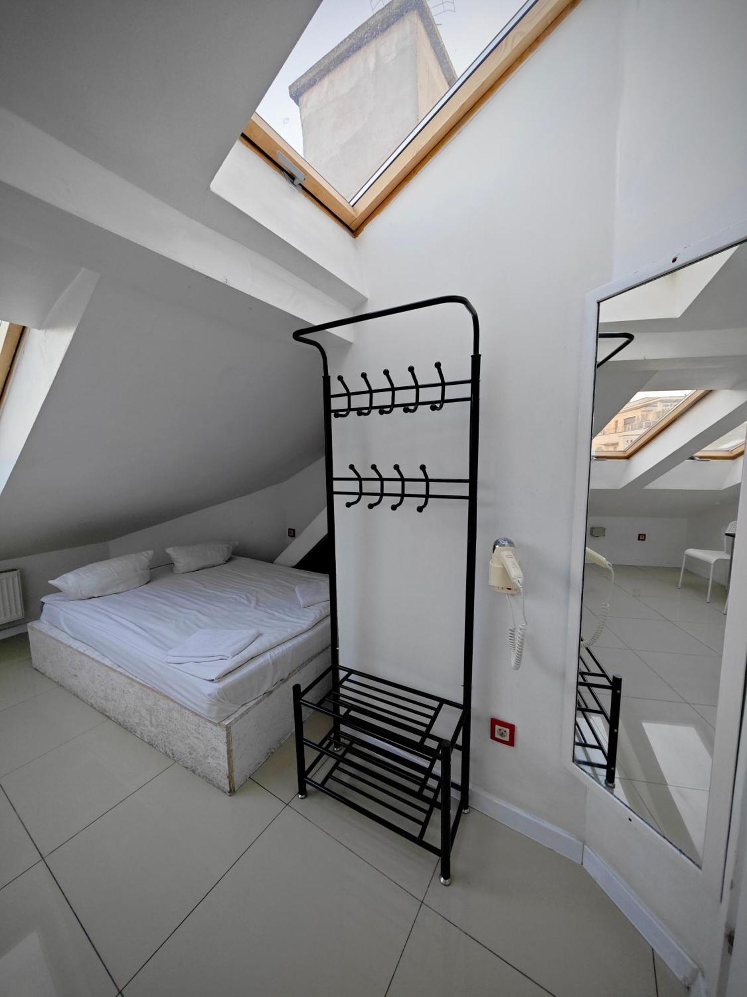 Apartamenty Hoza Attic Studio Warsaw Room photo